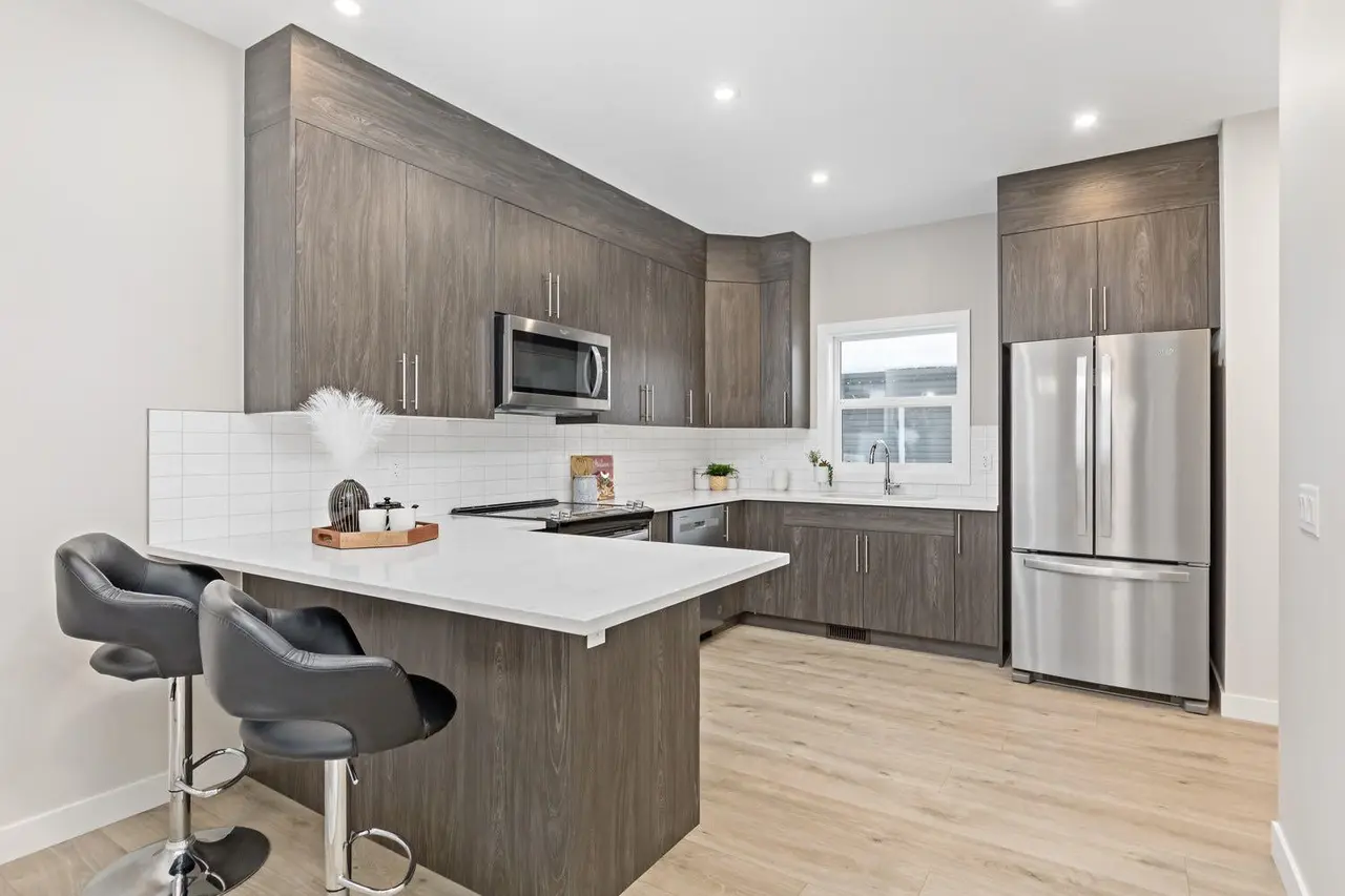 943 Legacy Circle SE