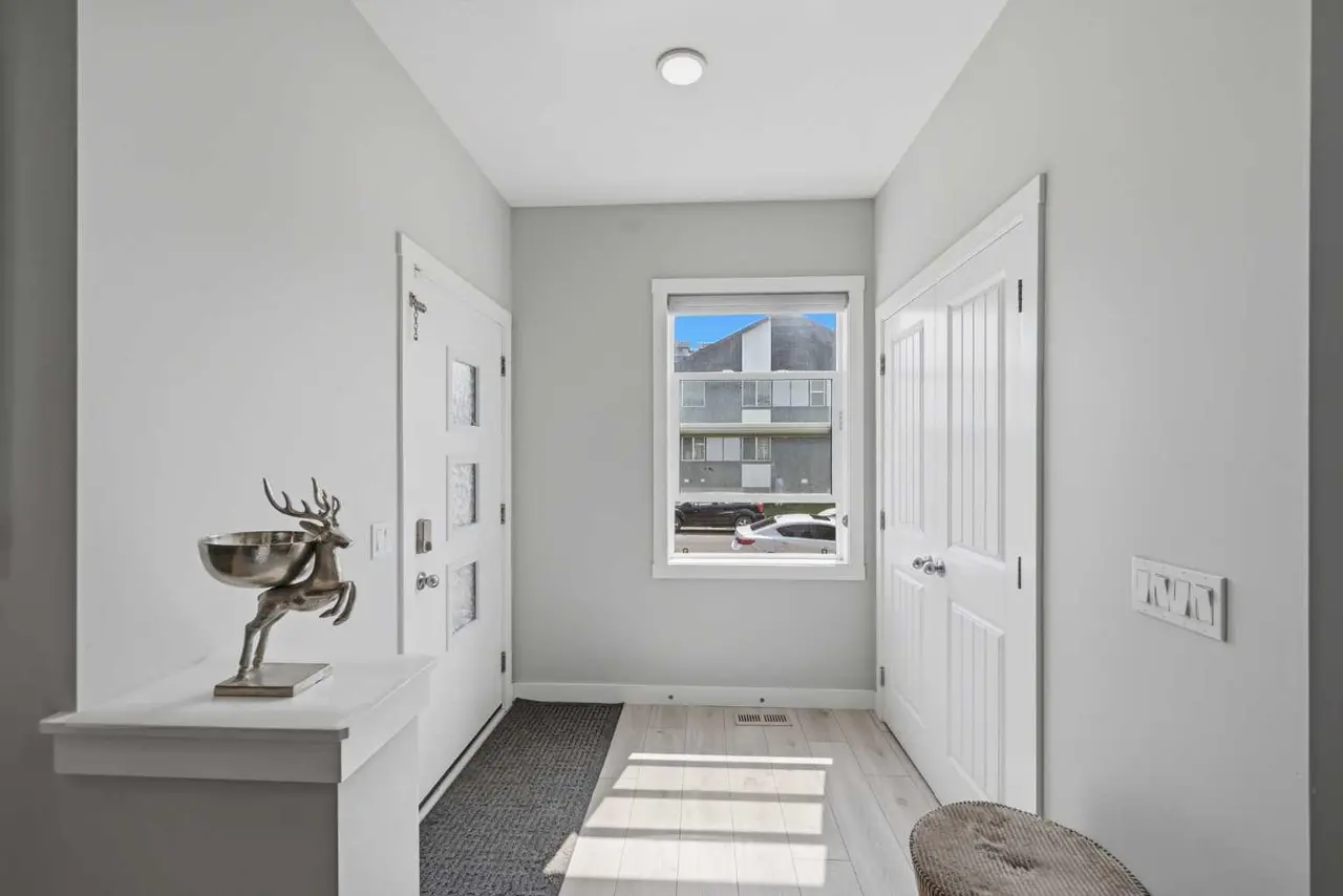194 Cornerstone Road NE