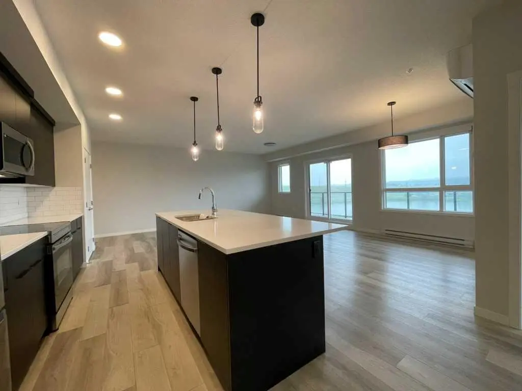 2304, 42 Cranbrook Gardens SE