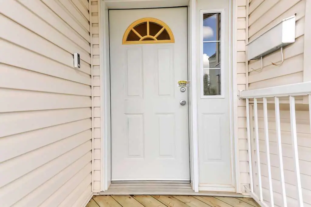 102 Drummond Avenue 