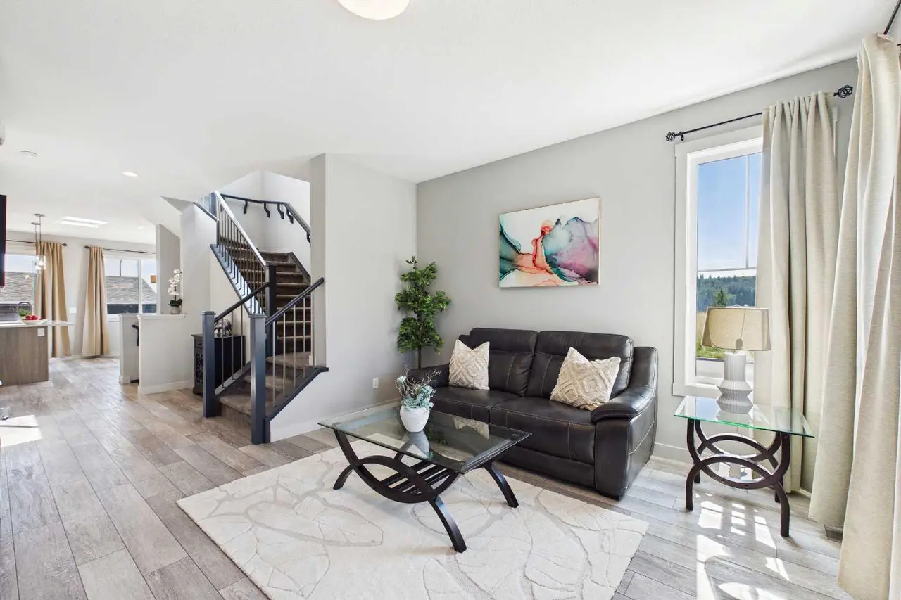 182 Rowley Gate NW
