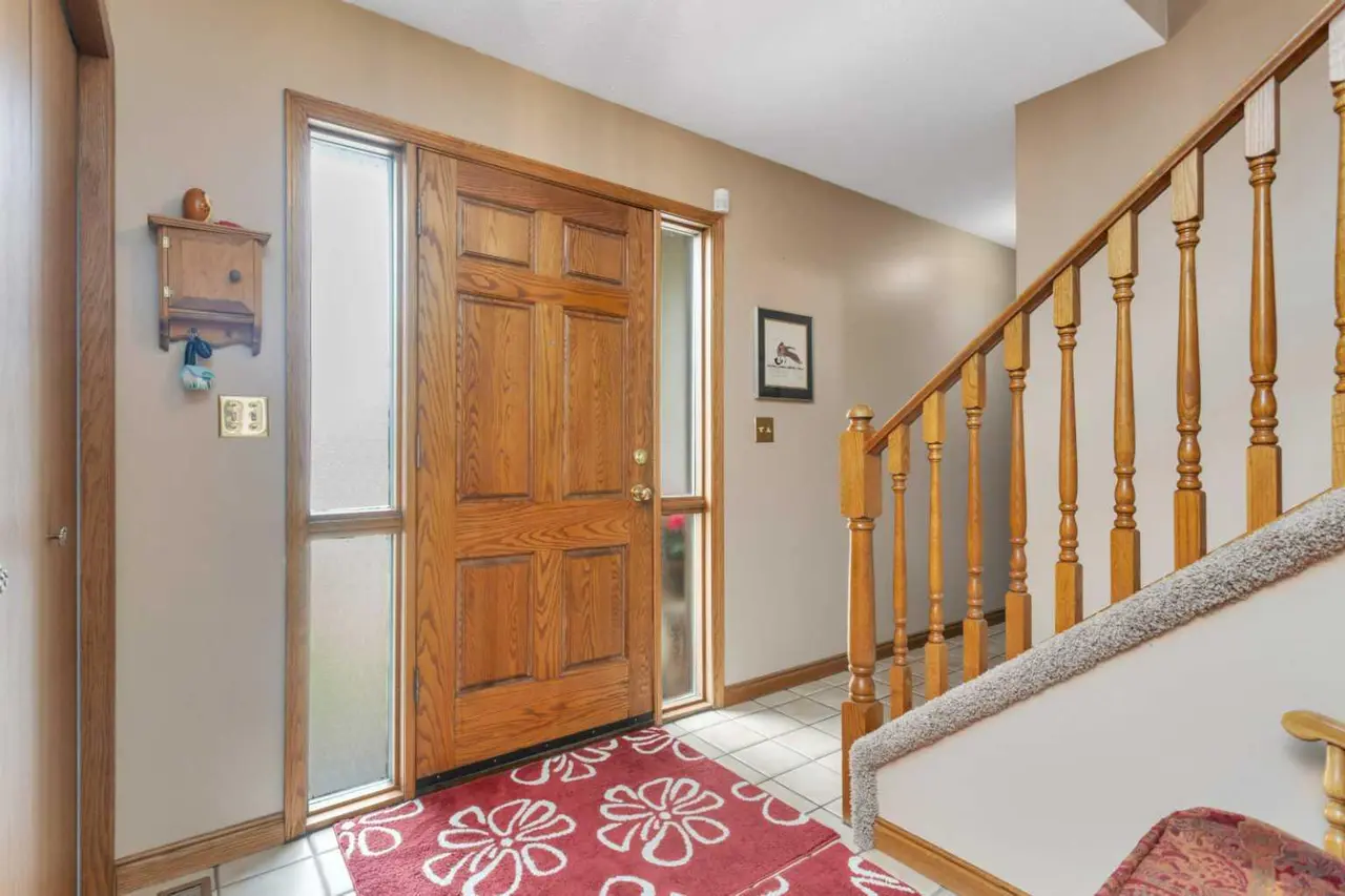 19 Mayberry Close 
