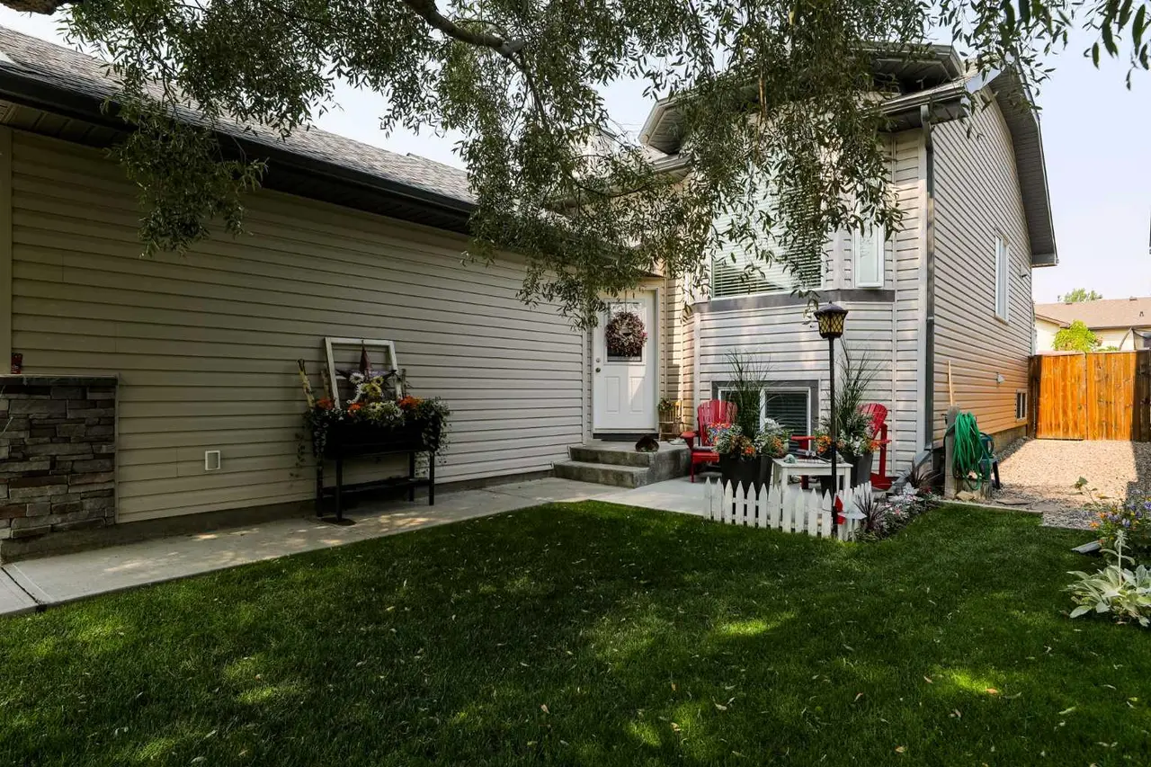 126 Dorothy Gentleman Cres N  