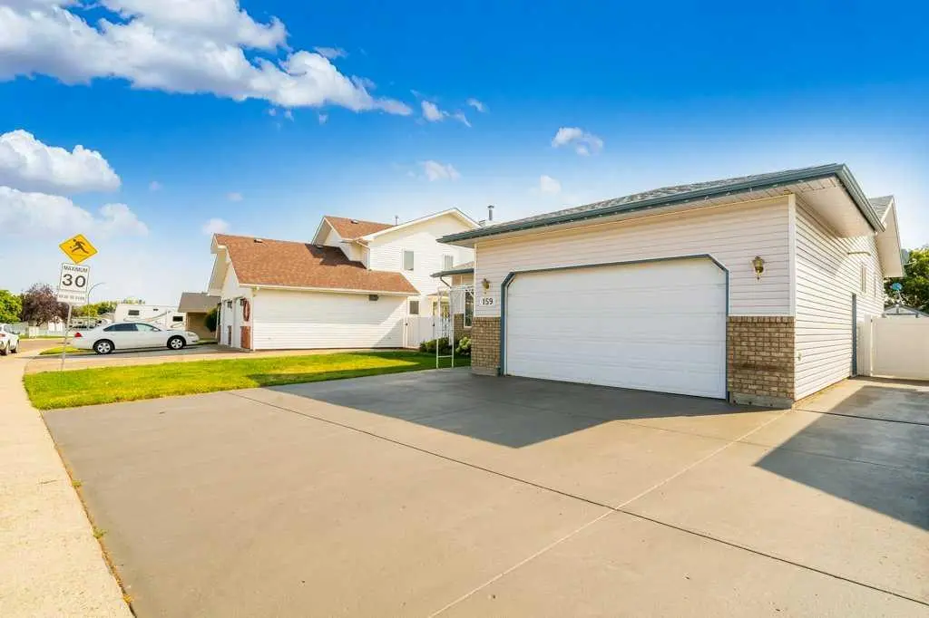 159 Shannon Drive SE
