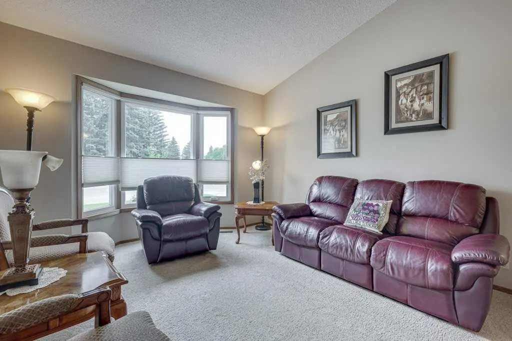 6 Ramsey Avenue 