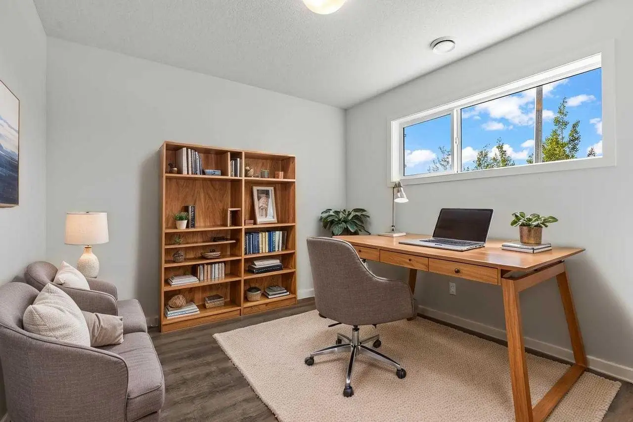 30 Evanscrest Manor NW