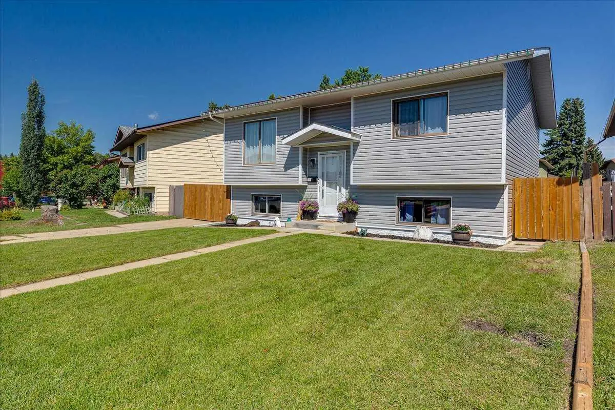 22 Greenham Drive 