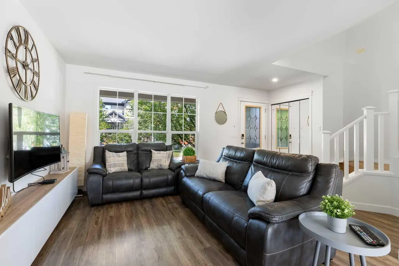 17 Auburn Bay View SE