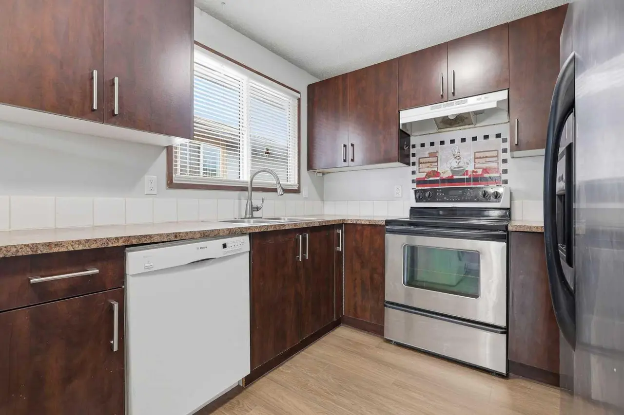 15 Doverville Way SE