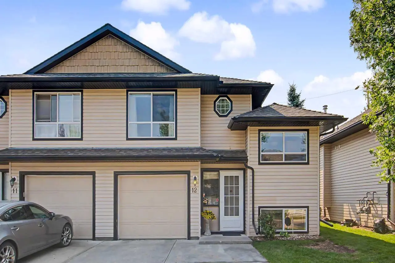 12, 103 Fairways Drive NW