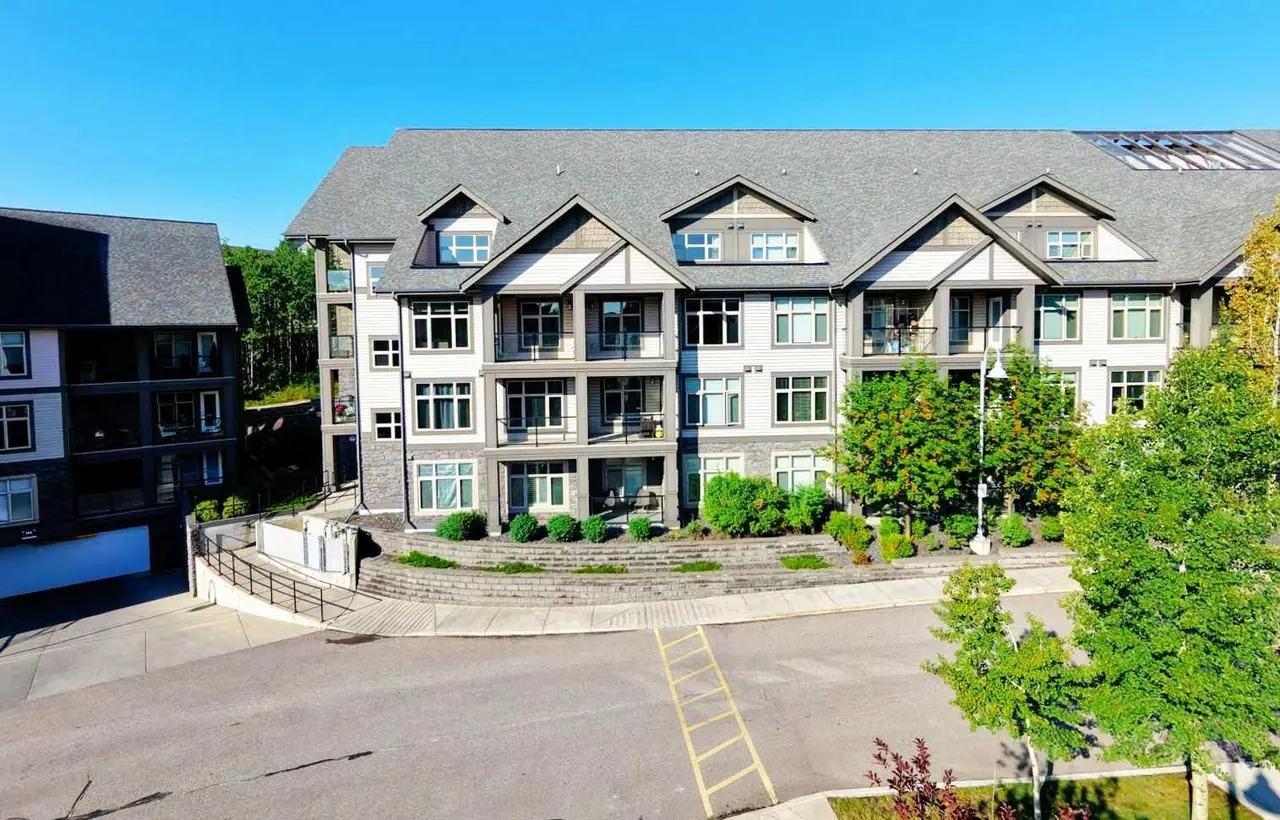 206, 15 ASPENMONT Heights SW