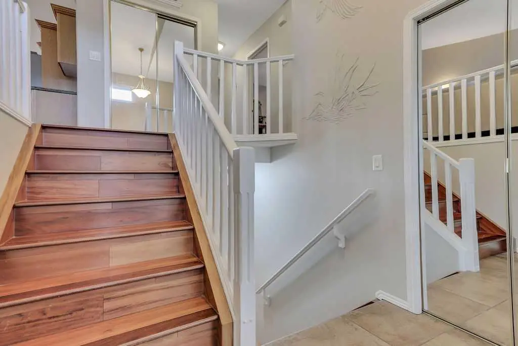 68 Asmundsen Avenue 