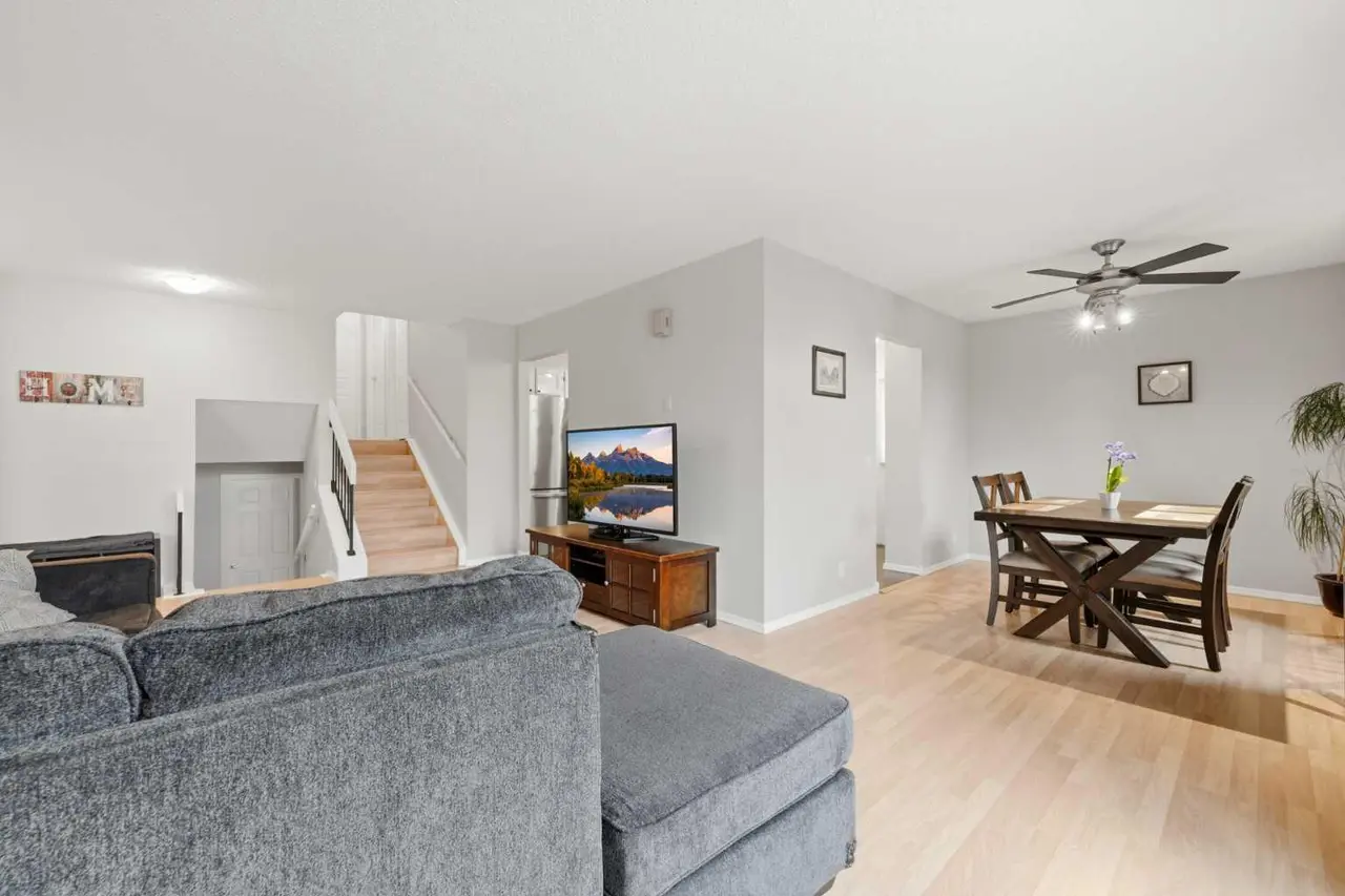 32 Beddington Rise NE
