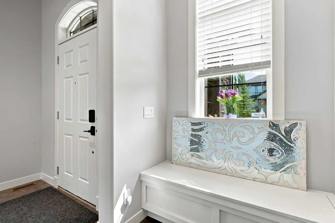 163 Cranarch Circle SE