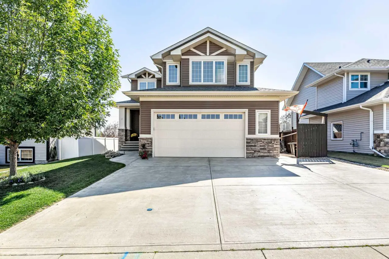 12 Edina Close 