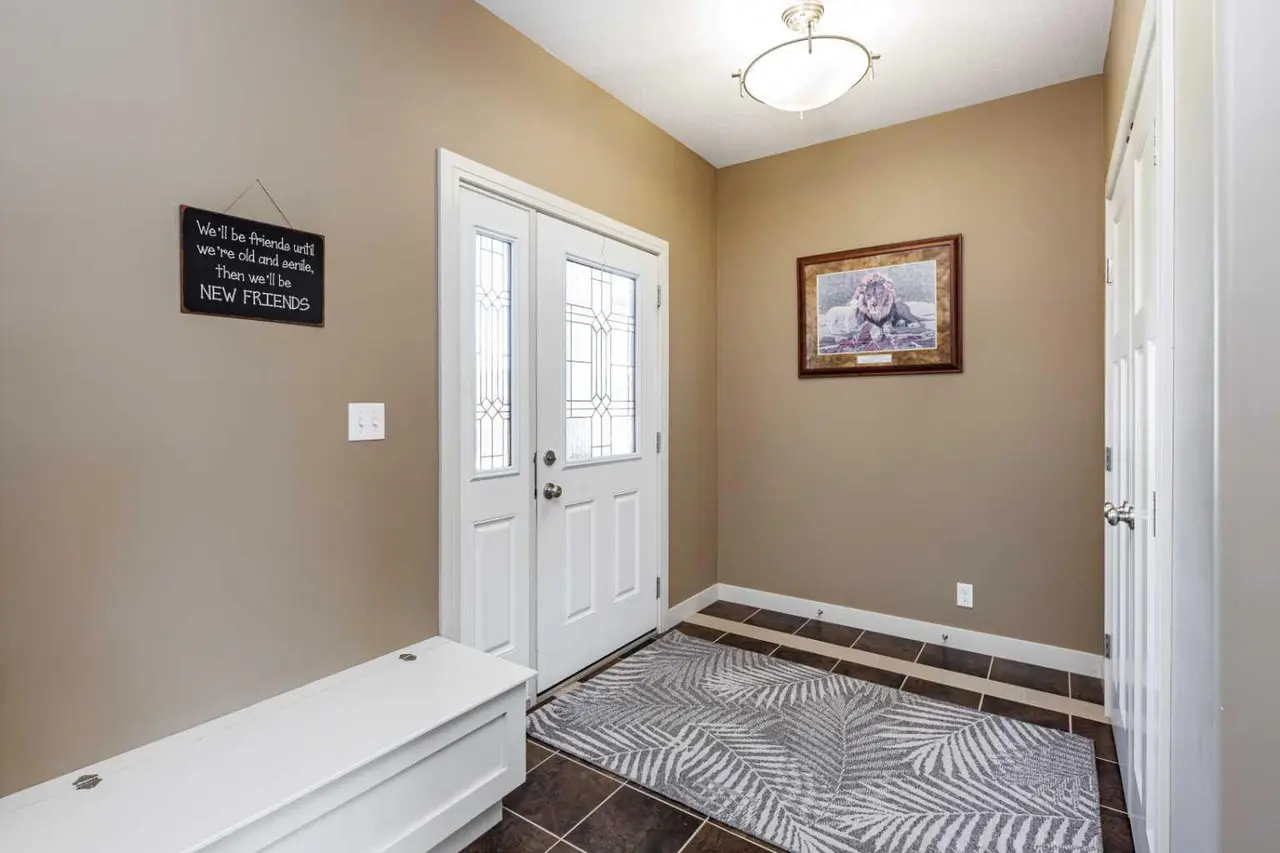 12 Edina Close 