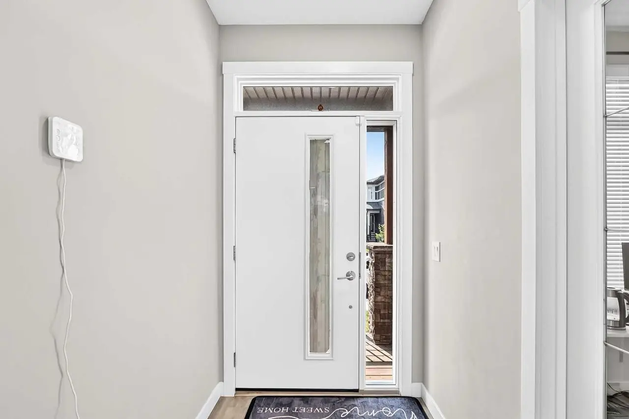 75 Howse Crescent NE