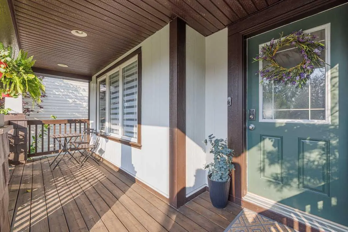 28 Copperfield Heath SE