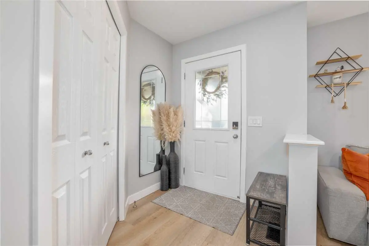 28 Copperfield Heath SE
