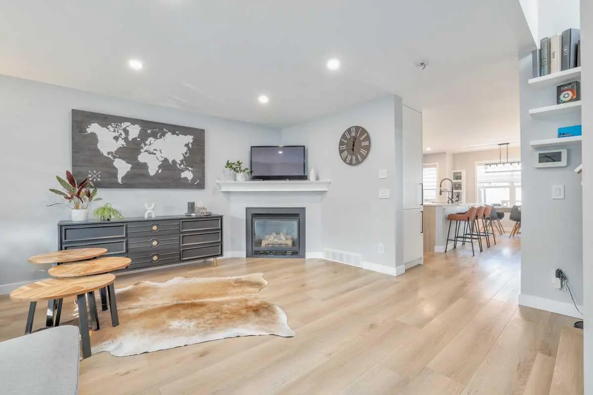 28 Copperfield Heath SE