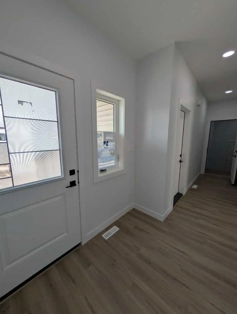 328 Somerside Road SE