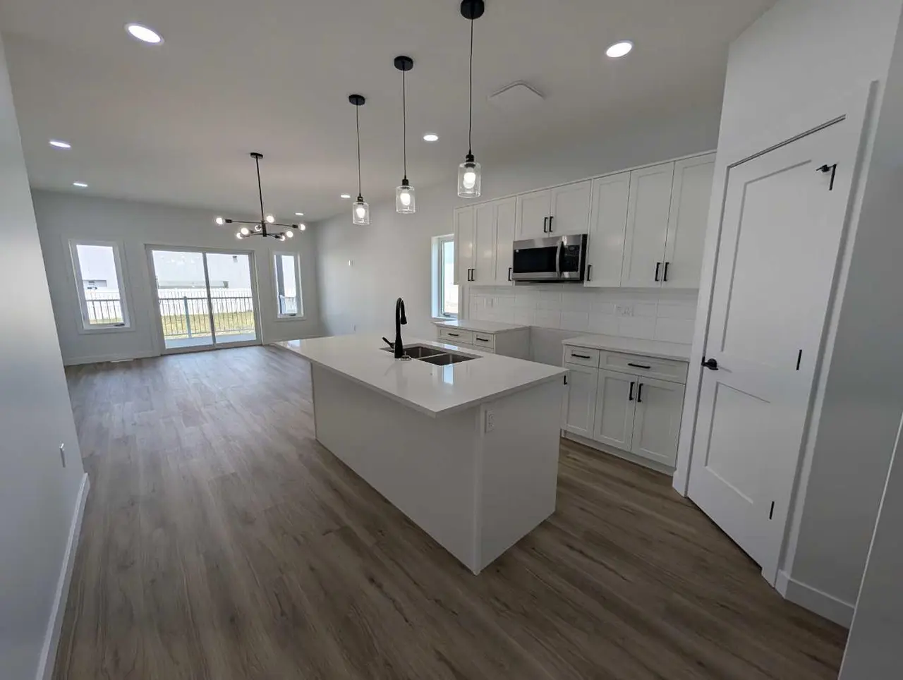 328 Somerside Road SE