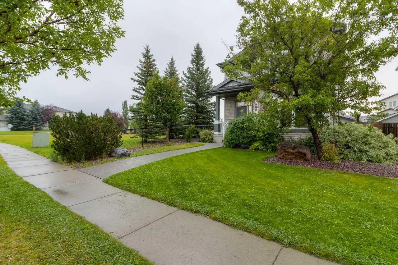 104 Coalbanks Boulevard W