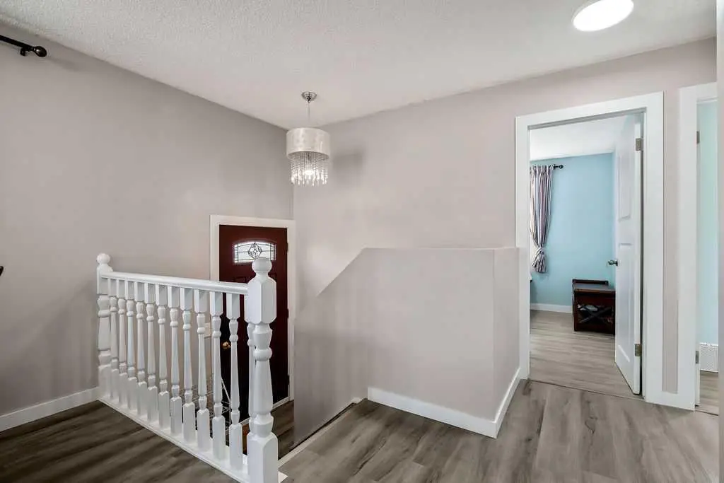 123 Shawglen Rise SW