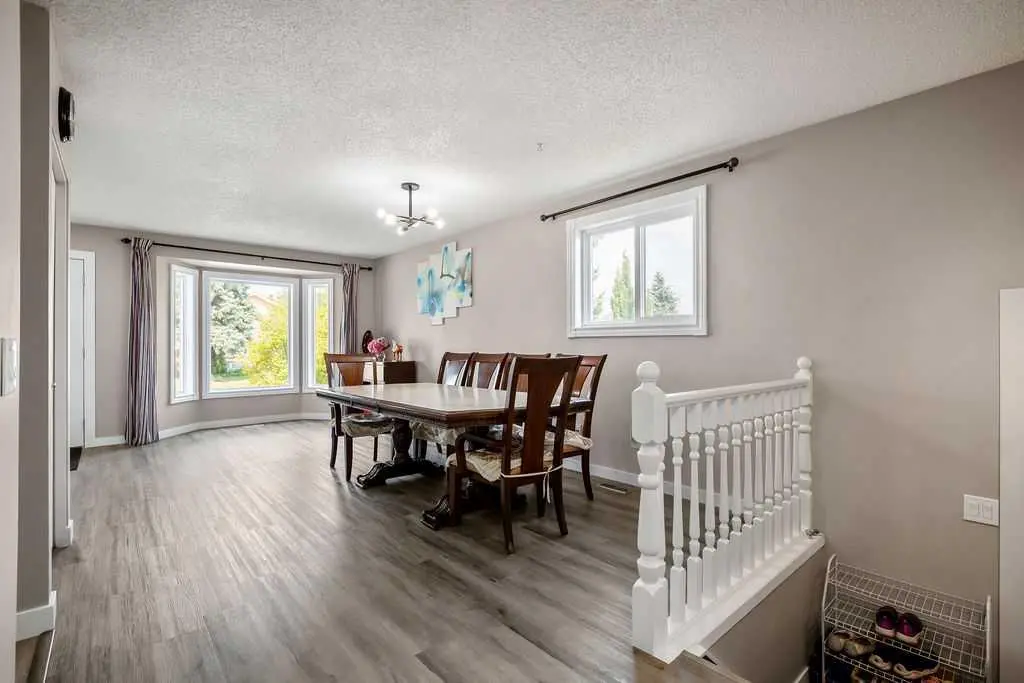 123 Shawglen Rise SW