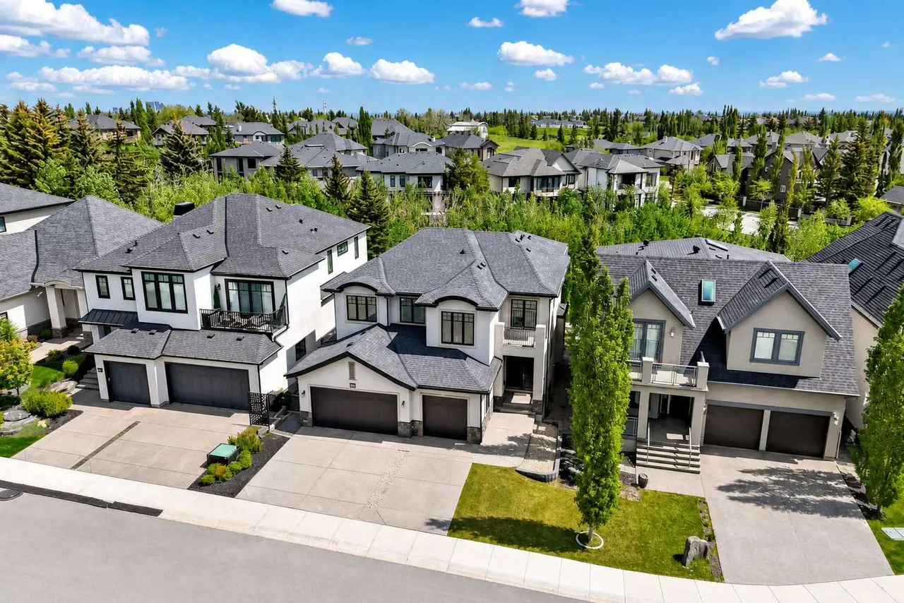 49 Aspen Ridge Green SW