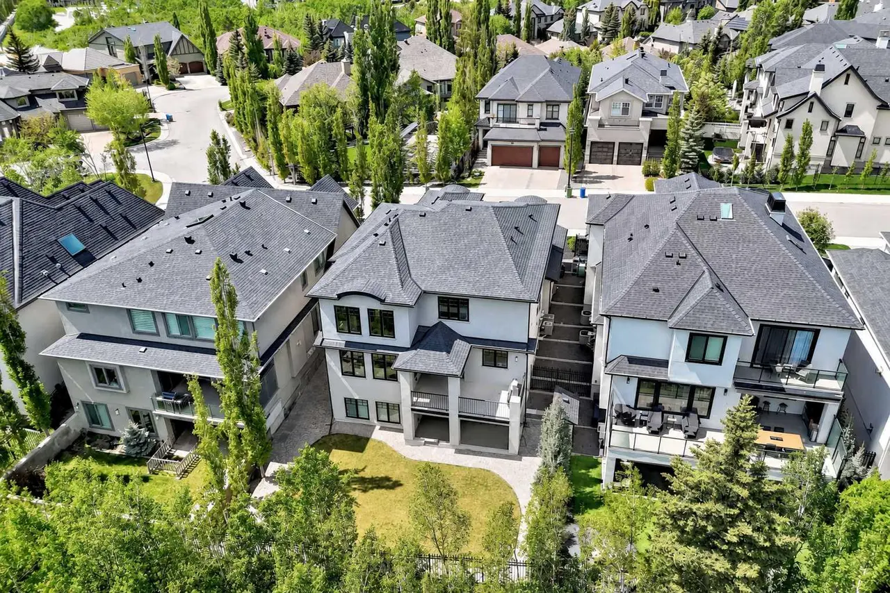 49 Aspen Ridge Green SW