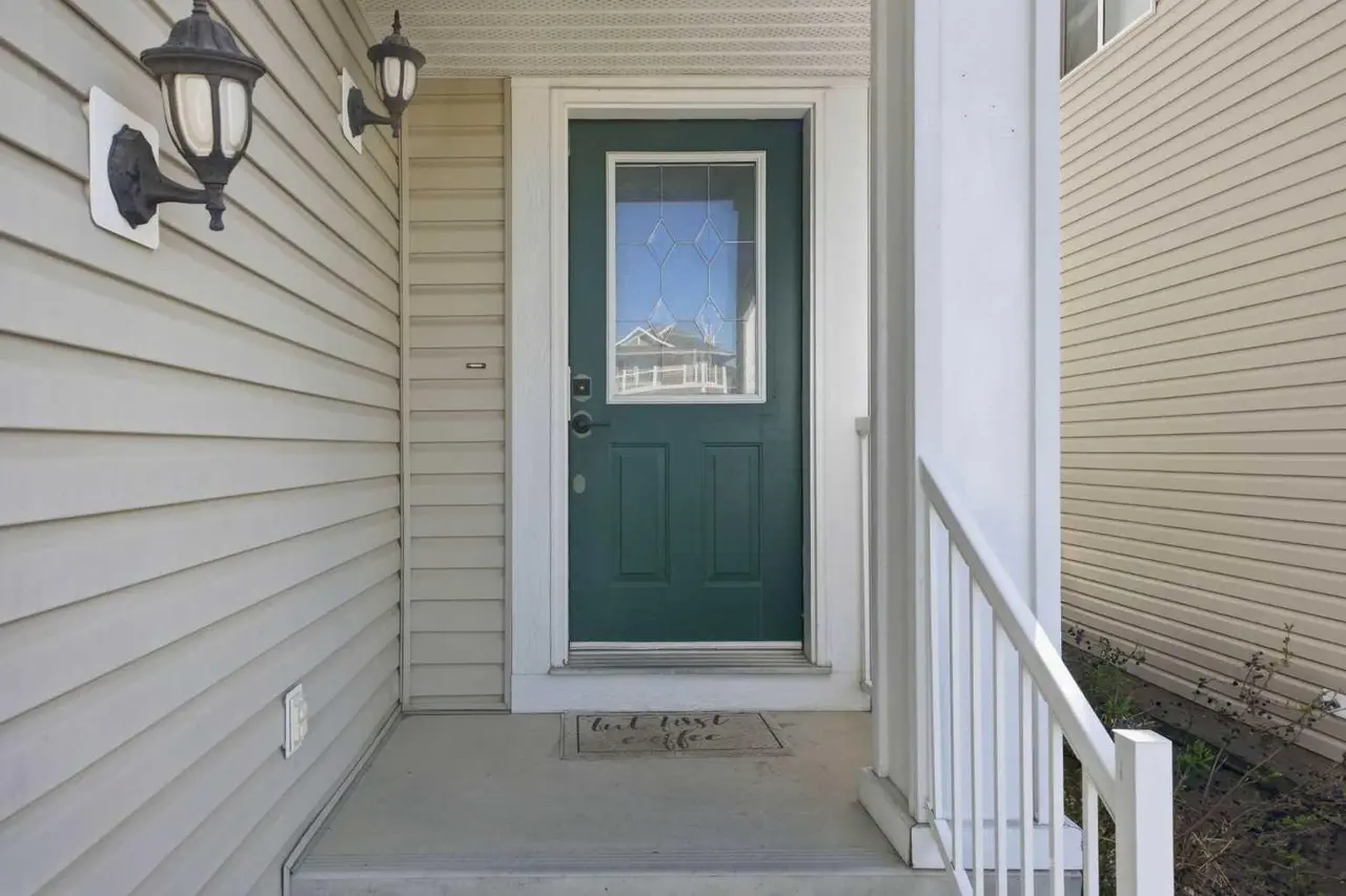 78 Cougar Plateau Way SW