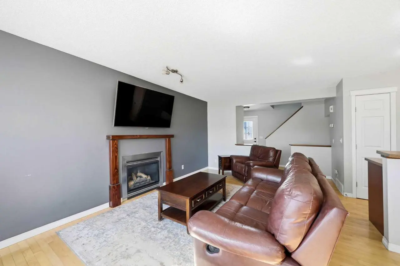 78 Cougar Plateau Way SW