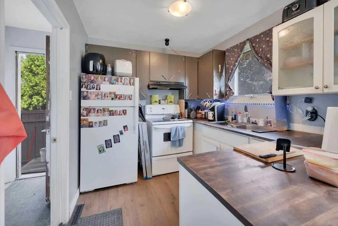 1 Forest Close 