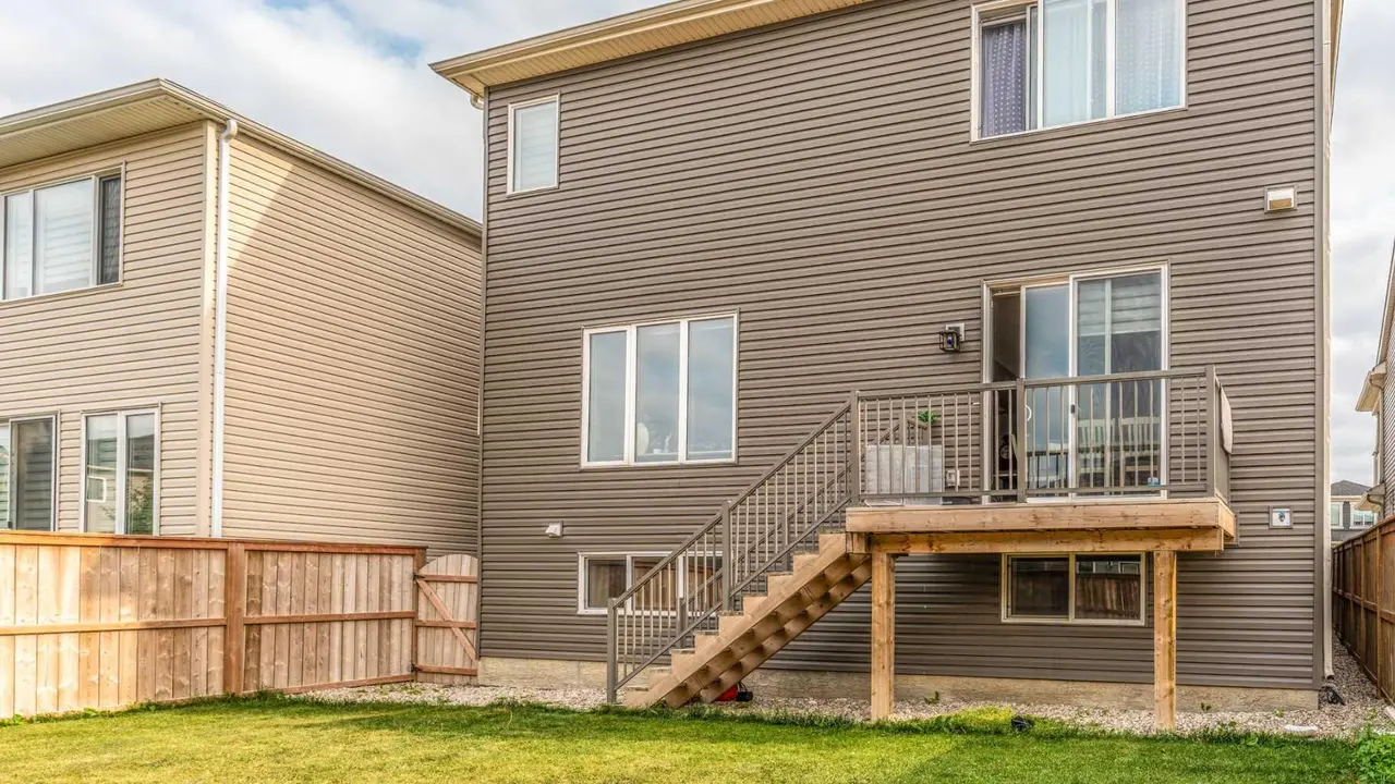 56 Carrington Circle NW