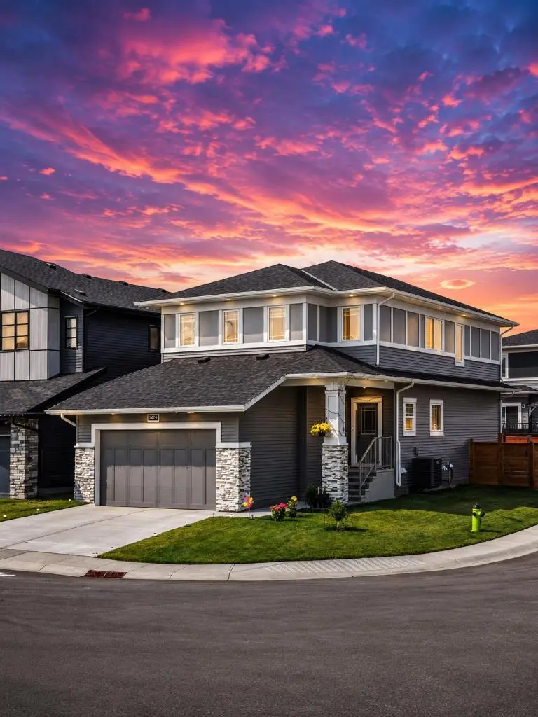 1429 Chinook Gate Glen SW
