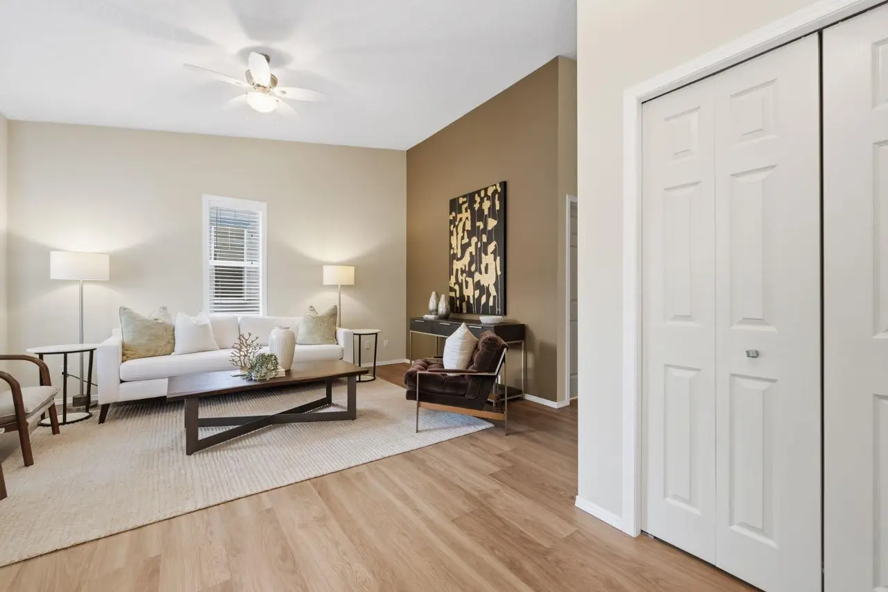 42 Prestwick Pond Terrace SE