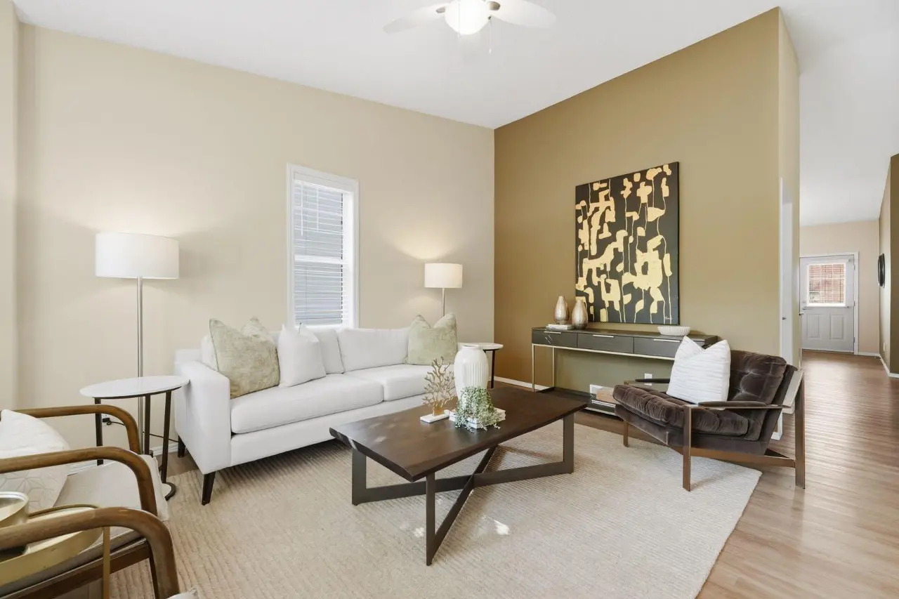42 Prestwick Pond Terrace SE