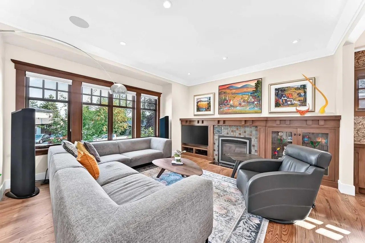 95 Lissington Drive SW