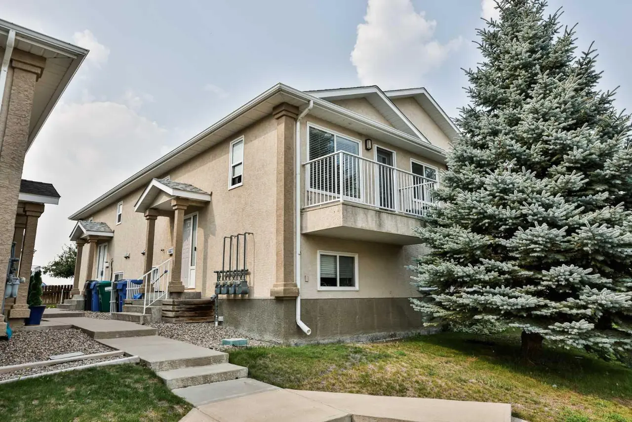 4, 304 Highlands Boulevard W