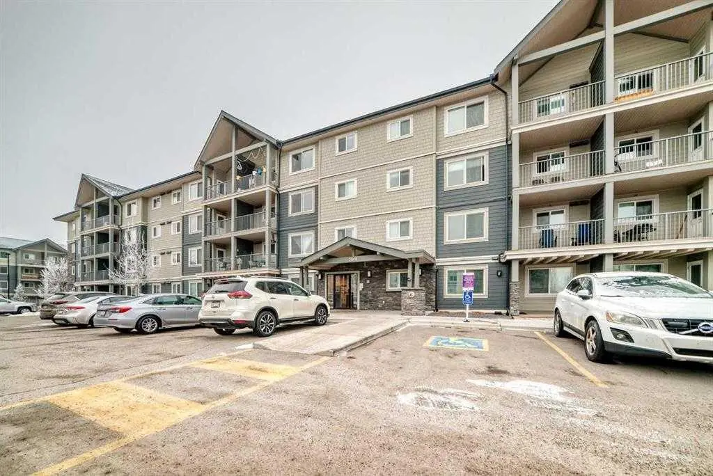 3302, 181 Skyview Ranch Manor NE