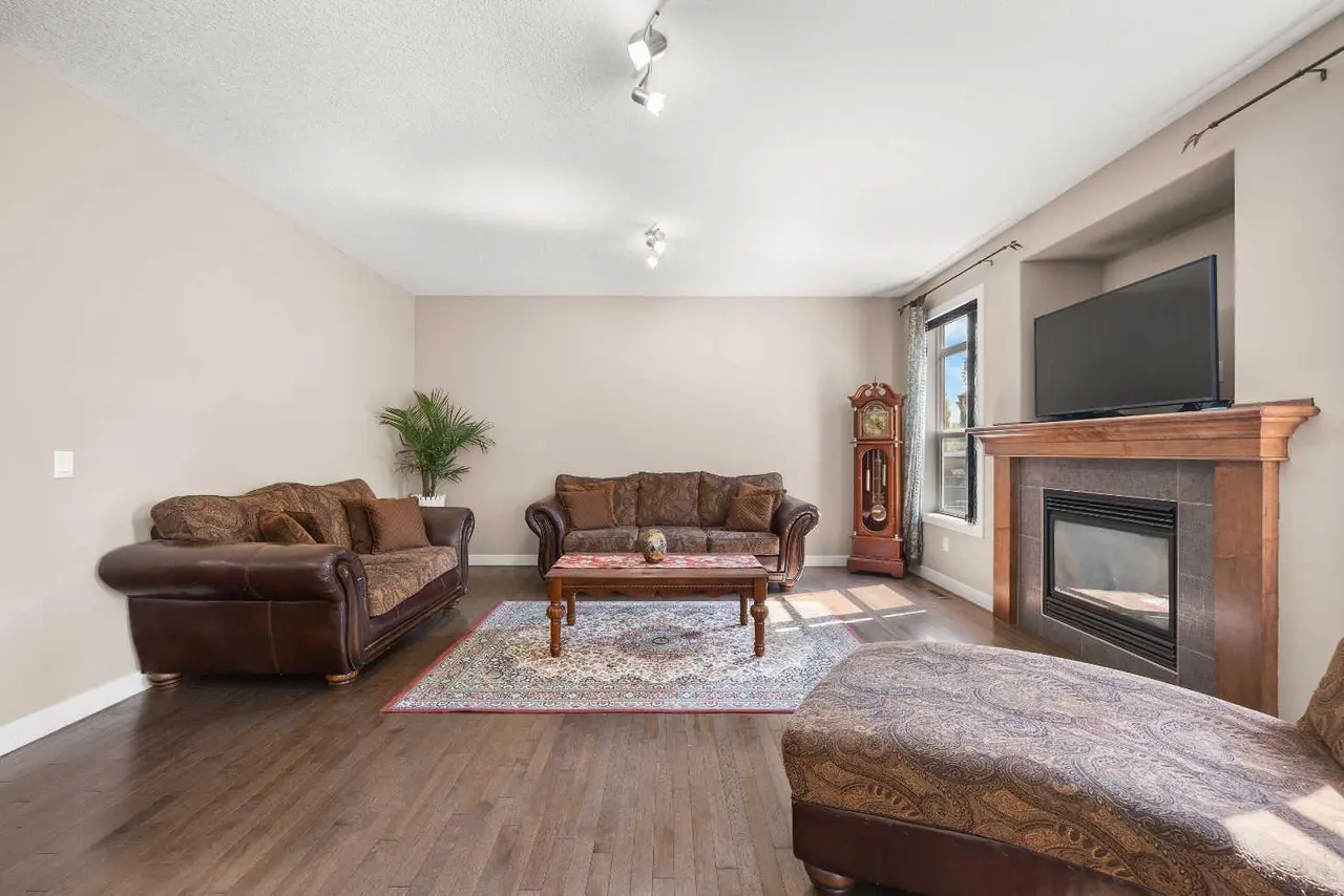 162 Sherwood Hill NW