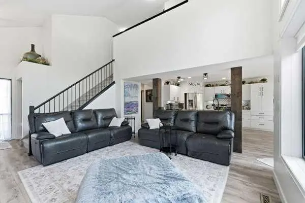 13 Assinger Avenue 