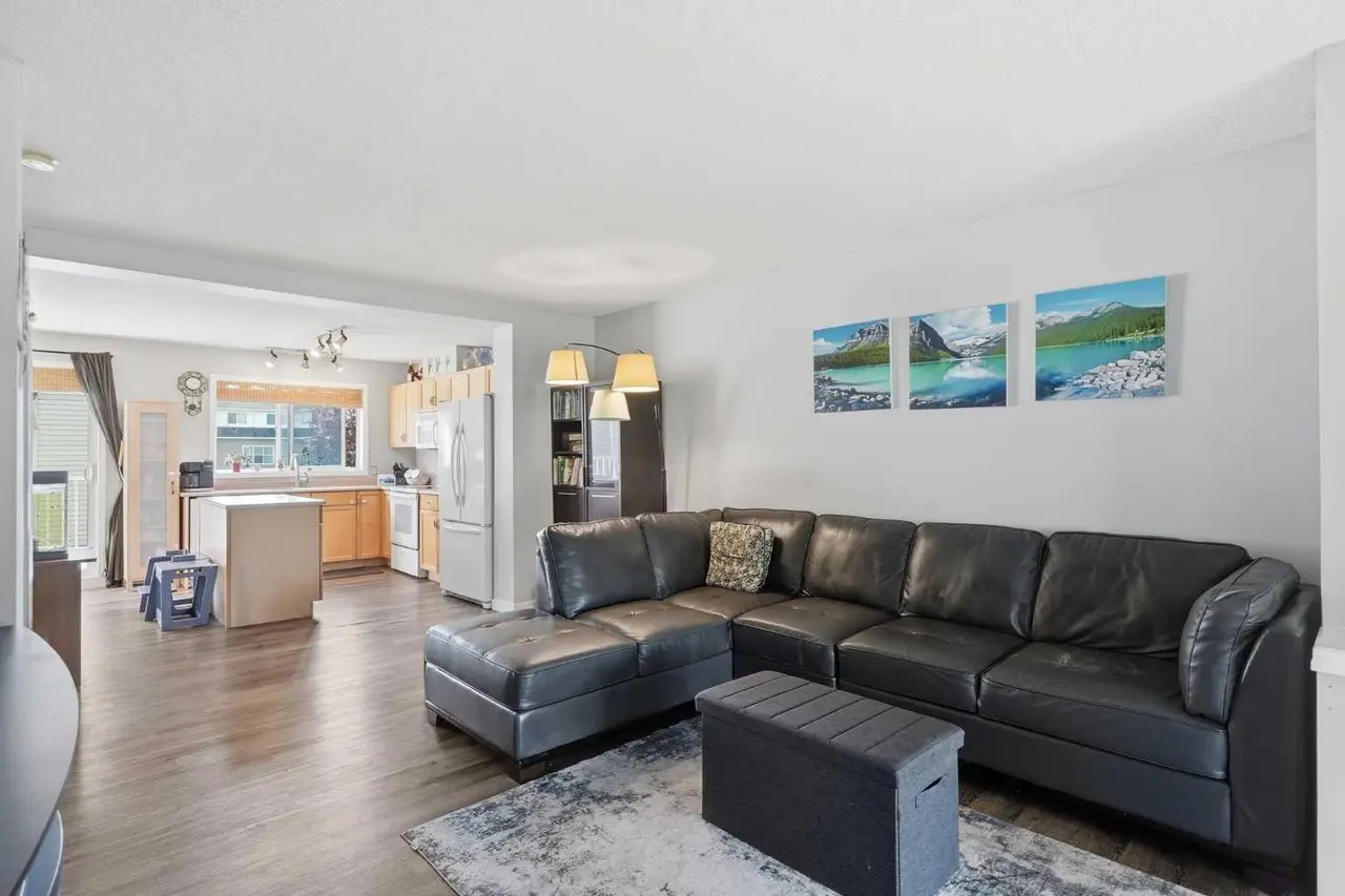 160 Promenade Way SE