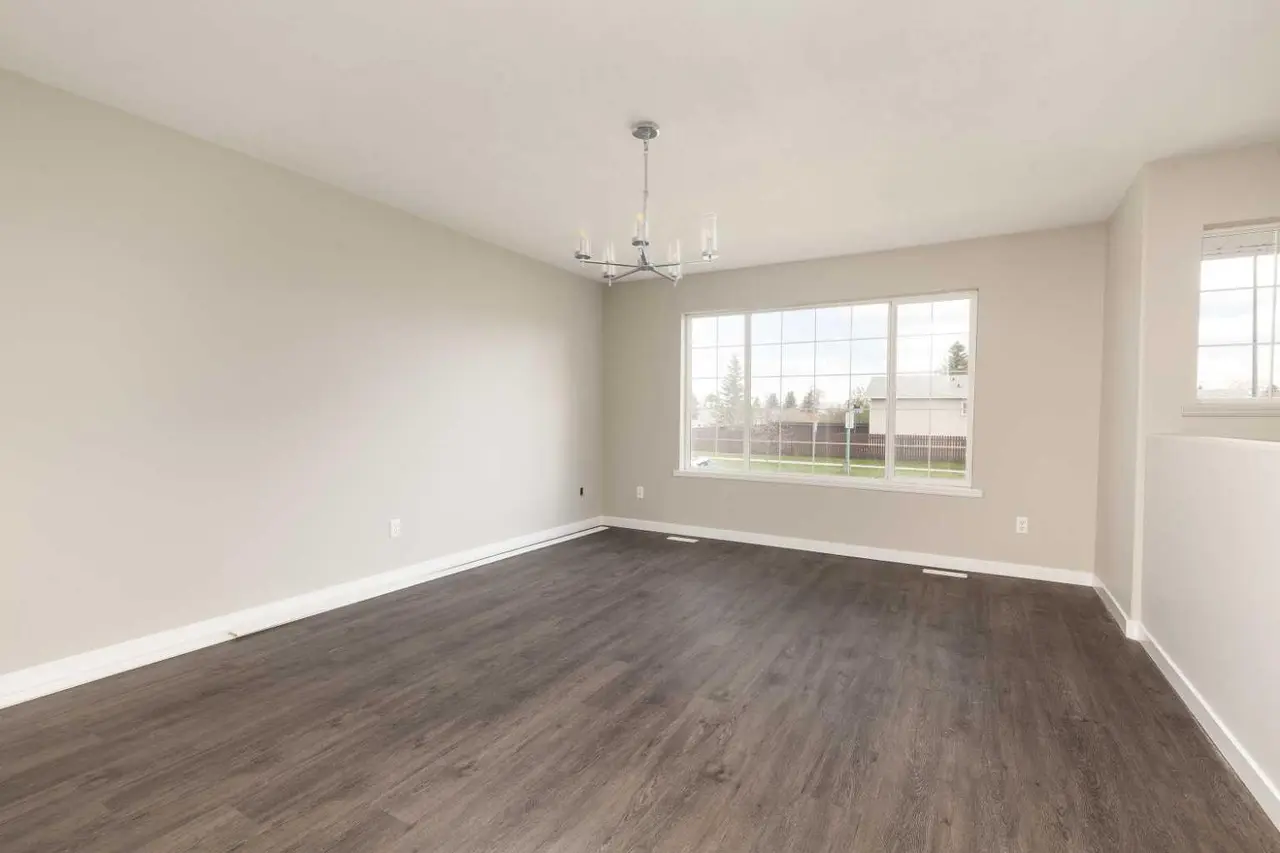 158 Jerry Potts Boulevard W