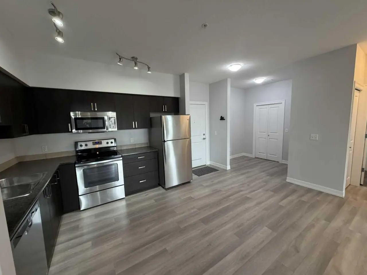 219, 117 Copperpond Common SE