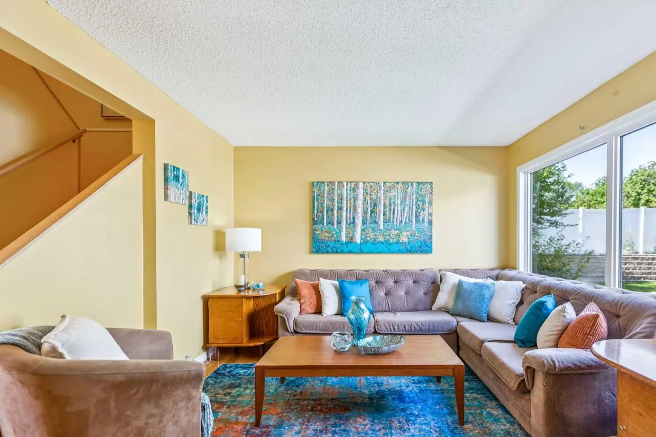 41, 999 Canyon Meadows Drive SW