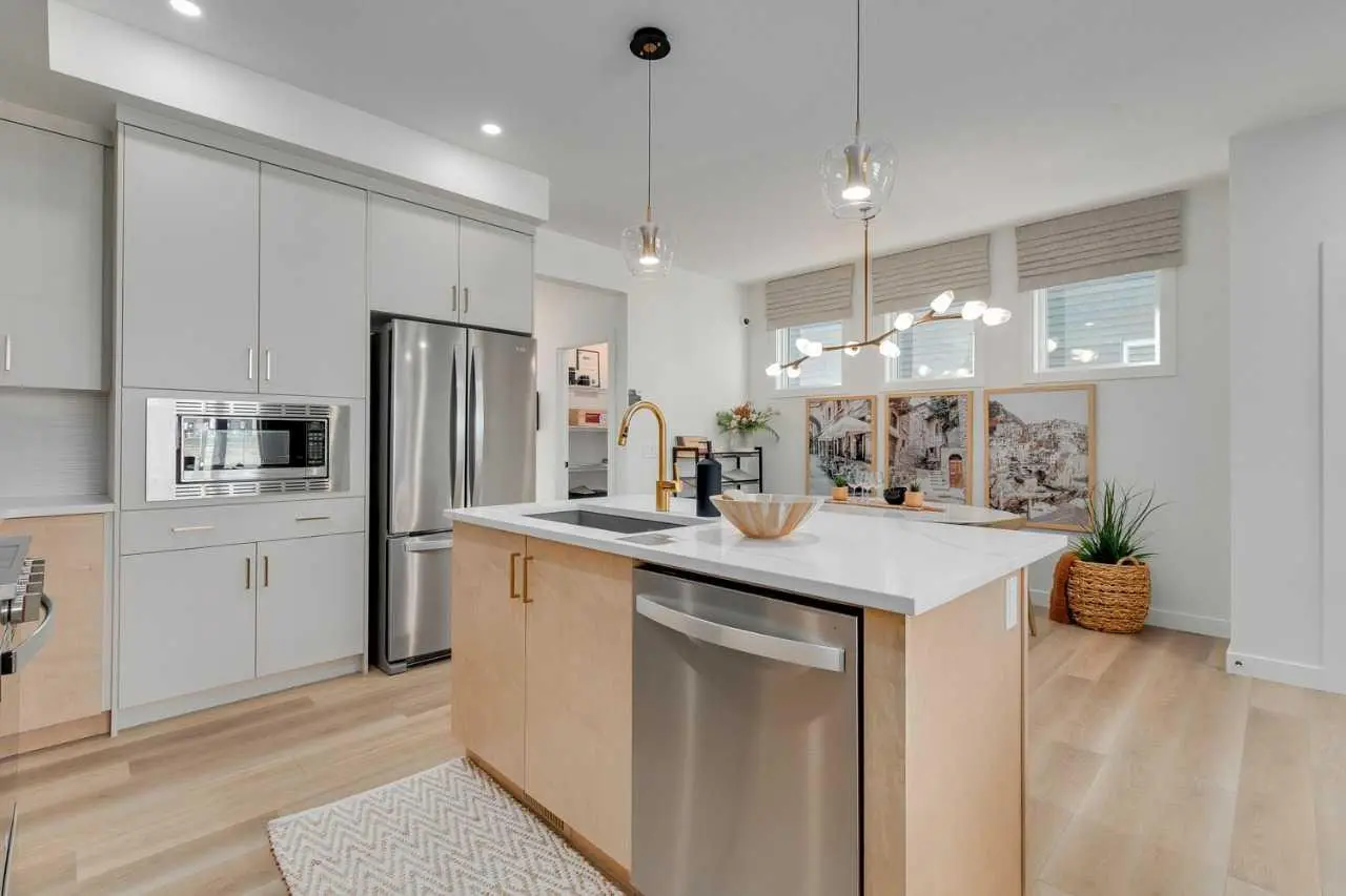 246 Layton Link SE