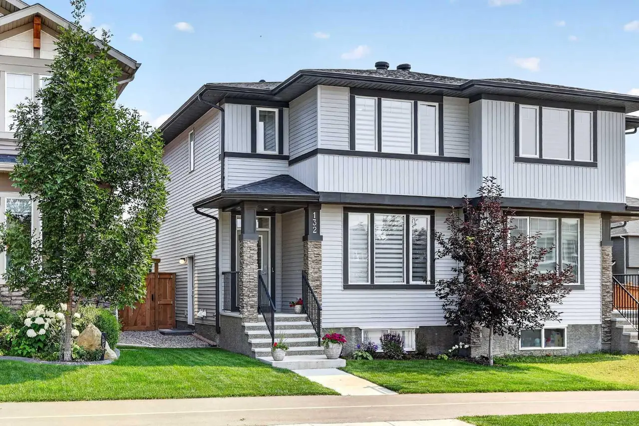 132 Creekside Drive SW