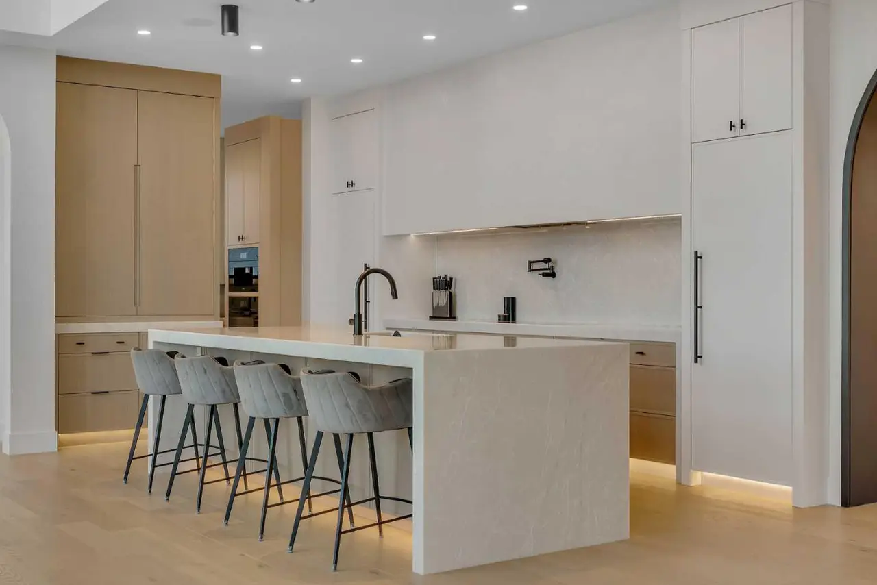 62 Marina Island SE
